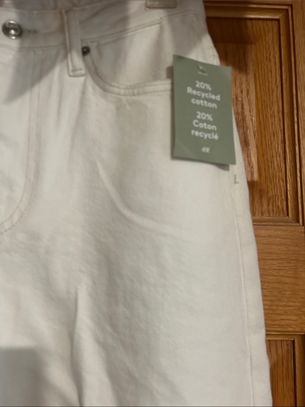NWT H&M Divided White Distressed Denim Baggy Jeans | Size 2 - Picture 3 of 6